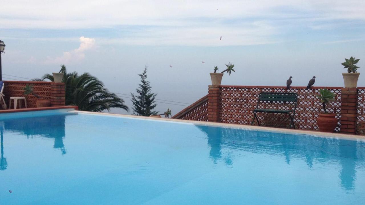 Luxury Suite Terrazze E Vista Mare Ταορμίνα Εξωτερικό φωτογραφία